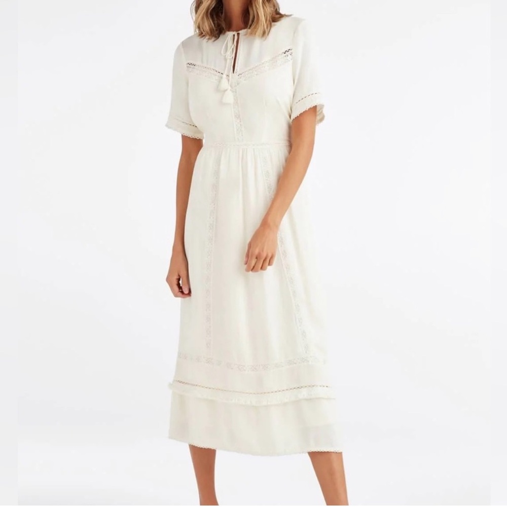 VETTA Cream Midi Dress